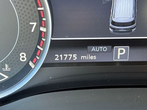 Used 2022 Nissan Armada SL image 25