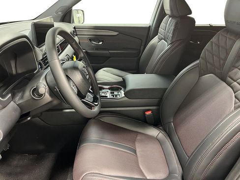 New 2026 Honda Pilot Black Edition image 13
