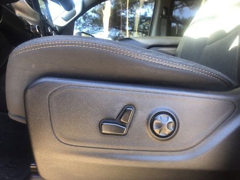 Used 2020 RAM 1500 Big Horn image 12