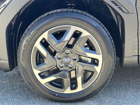 New 2025 Subaru Forester Limited image 32