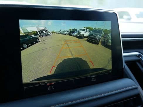 Used 2024 GMC Yukon AT4 AWD/4WD image 34