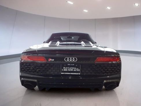 Certified 2022 Audi R8 V10 performance AWD/4WD image 5