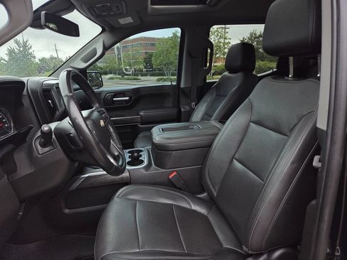 Used 2020 Chevrolet Silverado 1500 LTZ w/ LTZ Premium Package AWD/4WD image 15