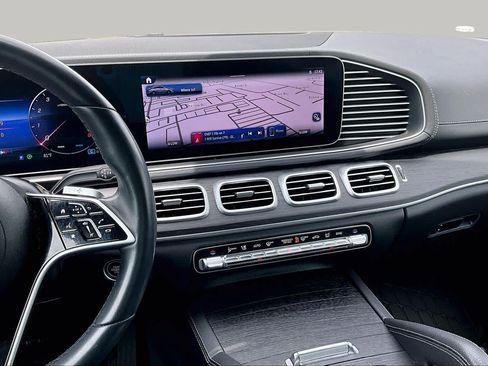 Used 2025 Mercedes-Benz GLE 450 4MATIC Coupe image 7