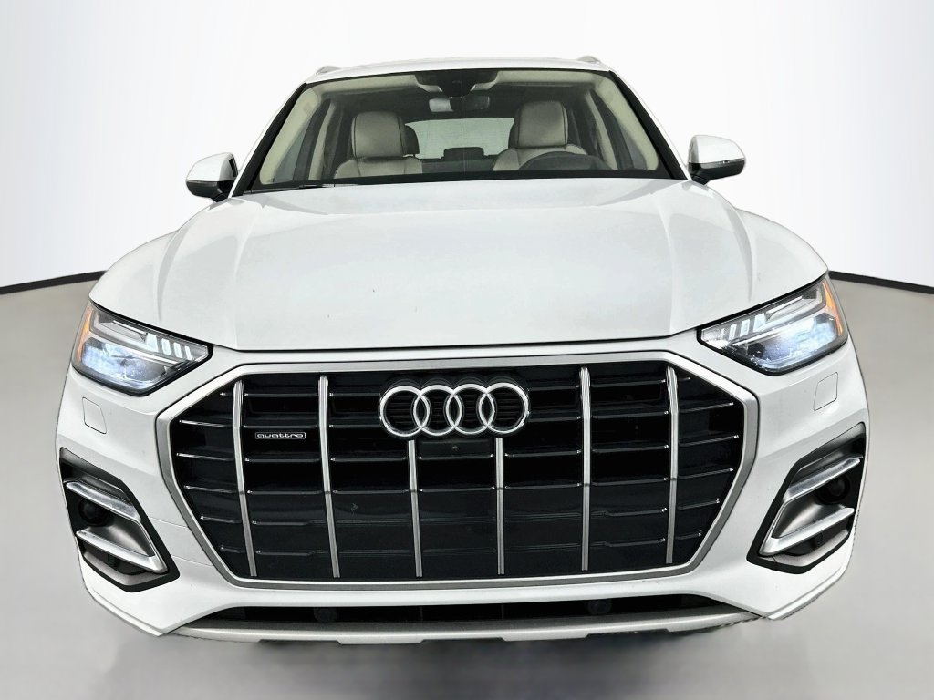 Used 2021 Audi Q5 Prestige w/ Prestige Package AWD/4WD image 2