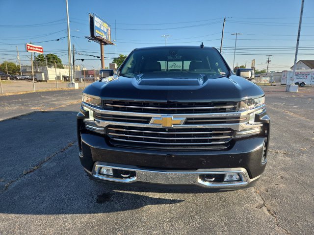 Used 2021 Chevrolet Silverado 1500 High Country w/ Technology Package AWD/4WD image 3