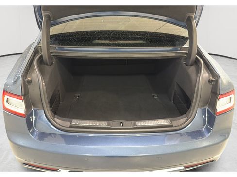 Used 2020 Lincoln Continental w/ Convenience Package FWD image 24