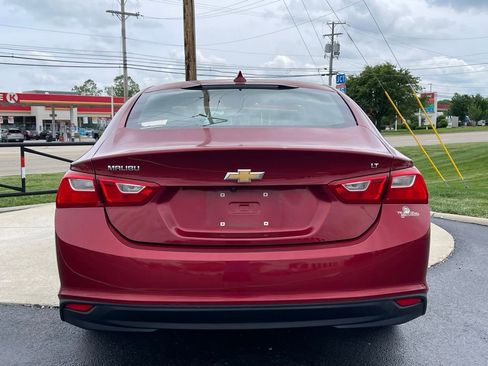Used 2017 Chevrolet Malibu LT FWD image 6