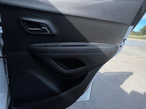 Used 2015 Chevrolet Trax LT w/ LT Plus Package image 36