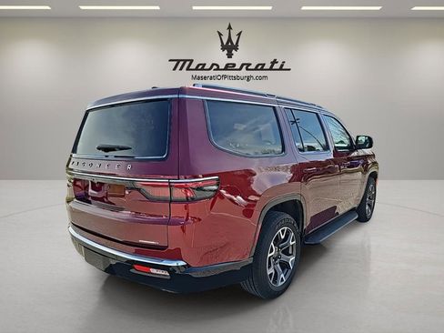 Used 2024 Jeep Wagoneer Series III AWD/4WD image 5