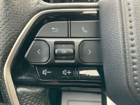 Used 2022 Toyota Tundra Limited image 20