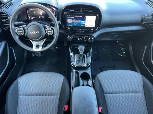 Certified 2023 Kia Soul S FWD image 12