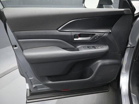 Certified 2026 Toyota Grand Highlander AWD Hybrid image 13