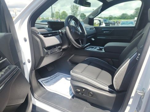 New 2026 GMC Sierra EV Elevation image 15