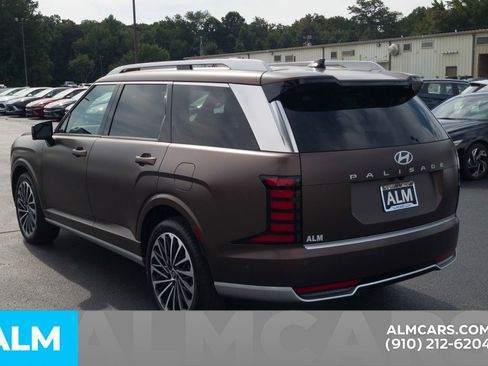 Used 2026 Hyundai Palisade Calligraphy FWD image 11