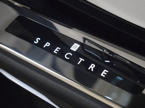 New 2024 Rolls-Royce Spectre w/ Spectre Launch Package image 41