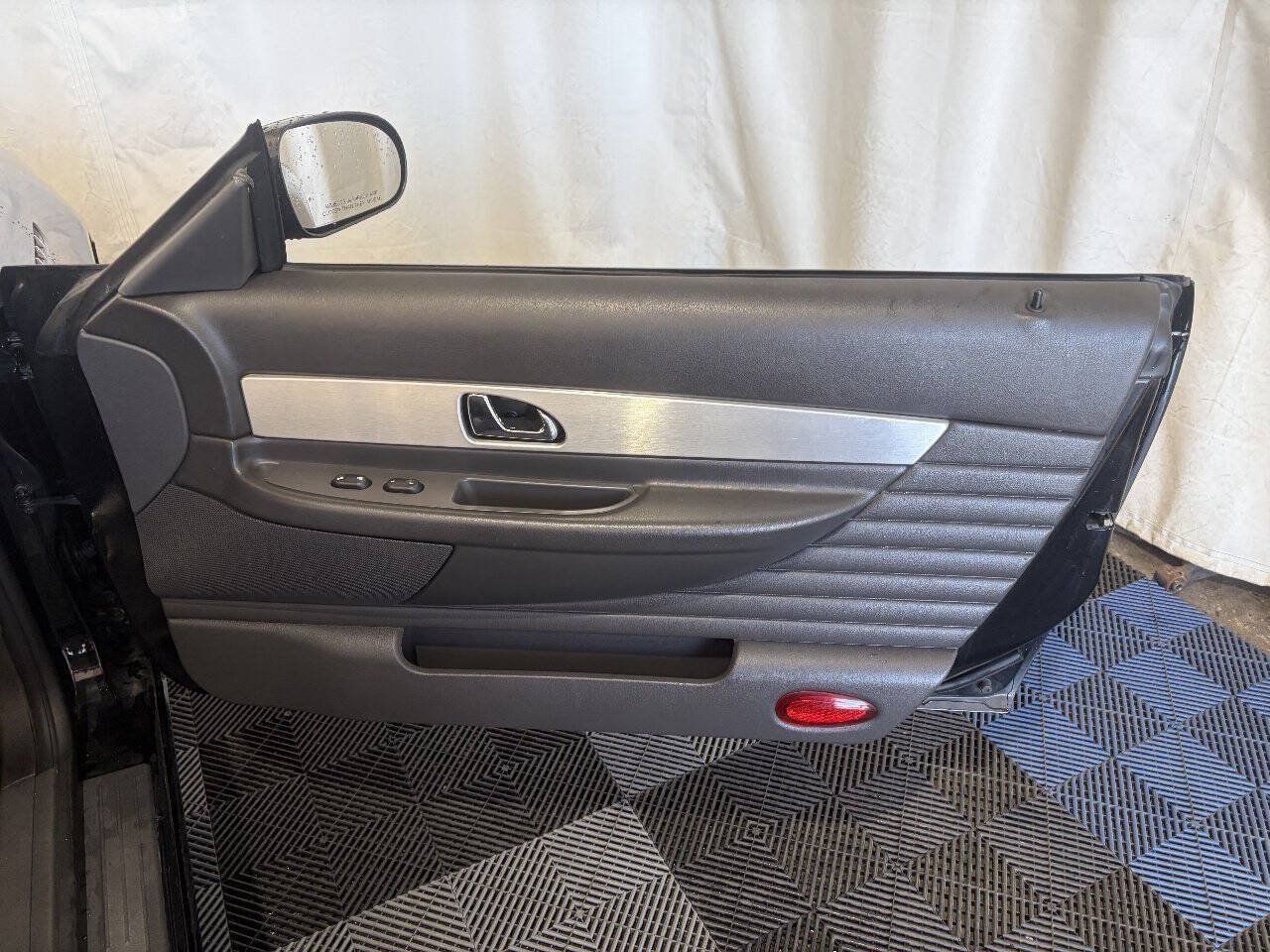 Used 2002 Ford Thunderbird RWD image 14