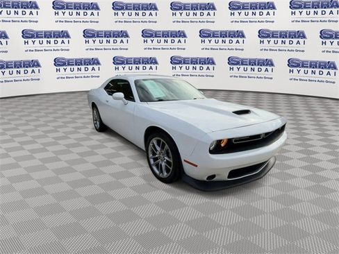 Used 2023 Dodge Challenger GT image 2