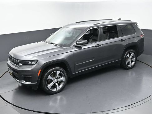 Used 2023 Jeep Grand Cherokee L Limited AWD/4WD image 43