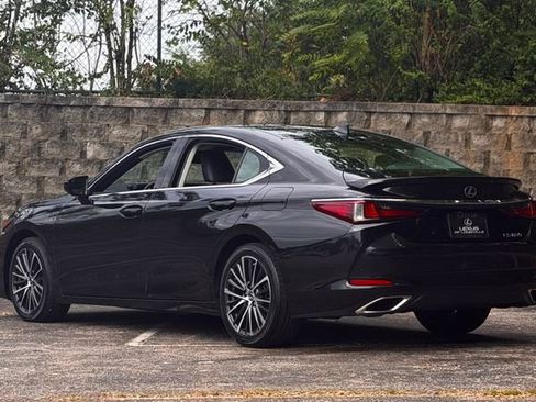 Certified 2024 Lexus ES 350 w/ Premium Package FWD image 8