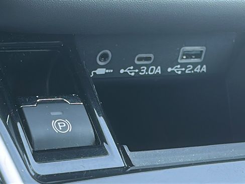 Used 2023 Subaru Outback Onyx Edition AWD/4WD image 22