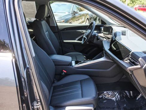 Used 2025 Audi Q5 Premium w/ Convenience Package AWD/4WD image 18