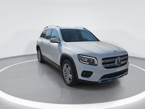 Used 2020 Mercedes-Benz GLB 250 image 2