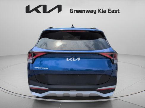 Certified 2025 Kia Sportage EX w/ Premium Package FWD image 7