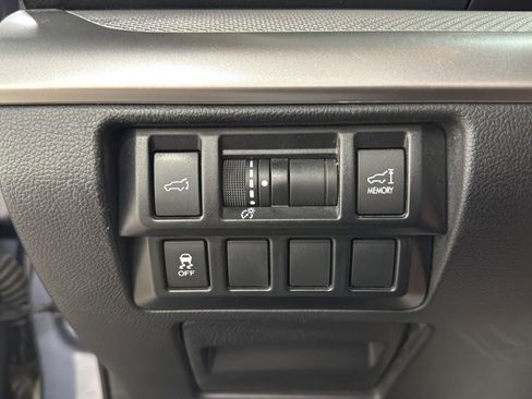 Used 2016 Subaru Outback 2.5i Premium image 20