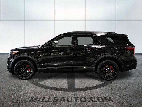 Used 2023 Ford Explorer ST w/ Equipment Group 401A AWD/4WD image 3