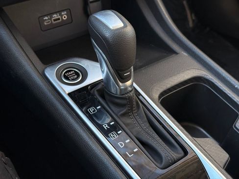 Used 2023 Nissan Sentra SV image 32