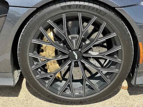 Used 2023 Aston Martin V12 Vantage image 22