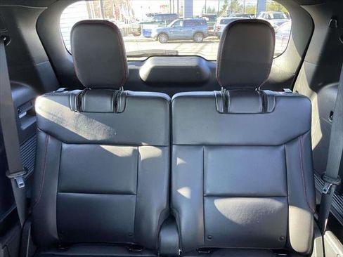 Used 2023 Ford Explorer ST-Line w/ Class IV Trailer Tow Package image 12