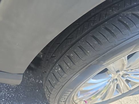 Used 2020 Ford Explorer Limited RWD image 8