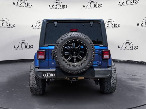 Used 2018 Jeep Wrangler Unlimited Sport AWD/4WD image 4