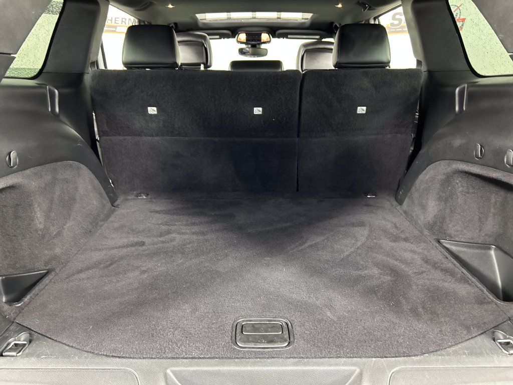 Used 2020 Jeep Grand Cherokee Limited AWD/4WD image 21