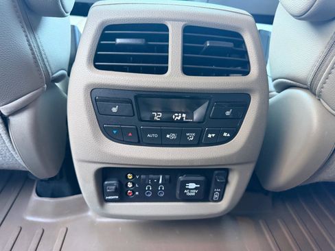 Used 2018 Honda Pilot Elite image 19