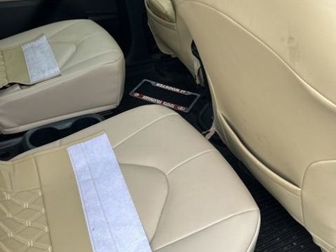 Used 2023 Toyota Highlander XLE image 25