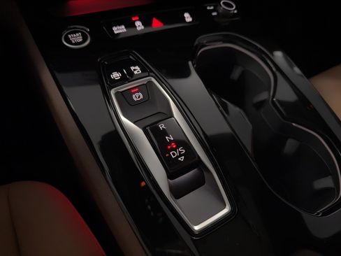 Used 2025 Audi A5 2.0T Premium w/ Convenience Package image 25