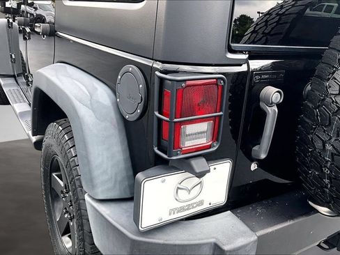 Used 2017 Jeep Wrangler Unlimited Sport AWD/4WD image 30