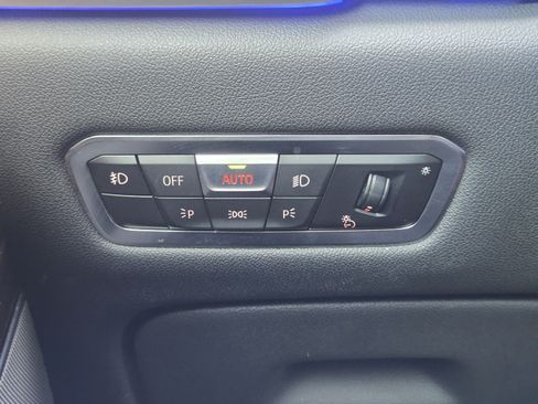 Used 2020 BMW X5 sDrive40i w/ M Sport Package RWD image 19