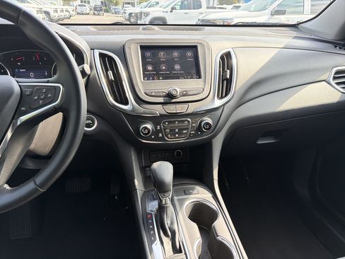 Used 2024 Chevrolet Equinox LT AWD/4WD image 31