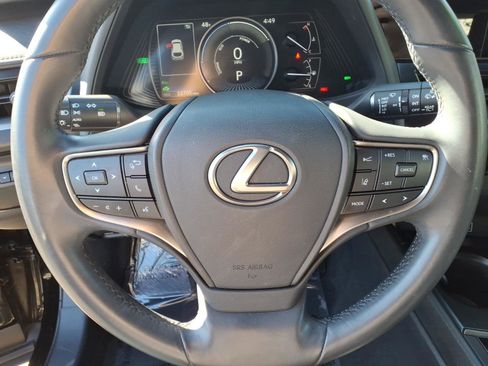 Used 2024 Lexus UX 250h AWD image 11