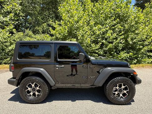 Used 2021 Jeep Wrangler Sport AWD/4WD image 5