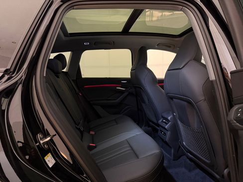Used 2025 Audi Q6 e-tron Premium Plus w/ Premium Plus RWD image 30