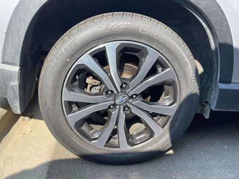 Used 2020 Subaru Forester Limited w/ Popular Package #3 AWD/4WD image 5