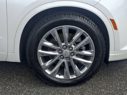 Used 2024 Cadillac XT6 Premium Luxury AWD/4WD image 11