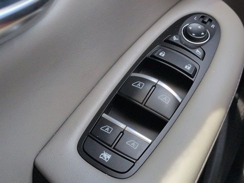 Used 2023 INFINITI QX50 Luxe FWD image 26