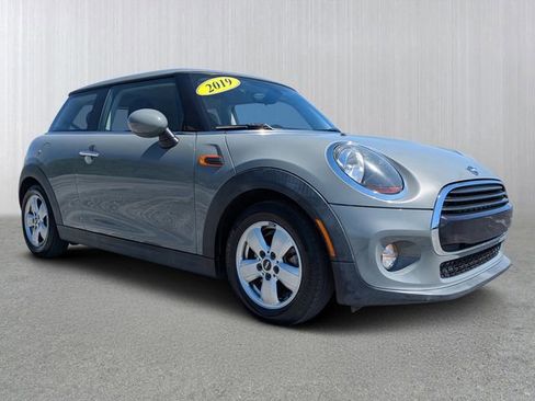 Used 2019 MINI Cooper 2-Door Hardtop FWD image 1