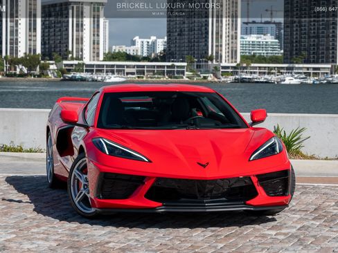 Used 2022 Chevrolet Corvette Stingray Preferred Cpe w/ Z51 Performance Package image 2